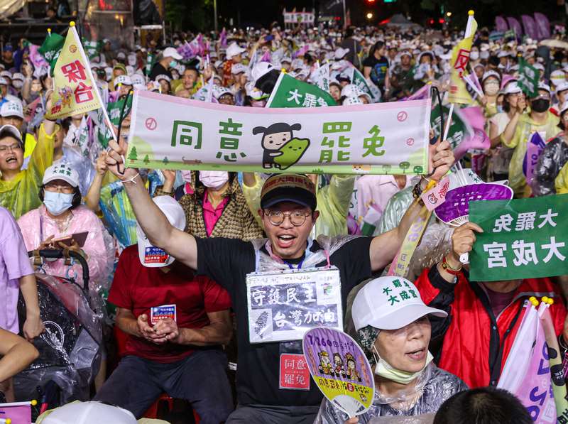 輔大新傳系教授陳順孝指出，2025年的大罷免運動，公民行動展現了科技、世代與文化深度參與的進化。資料照。