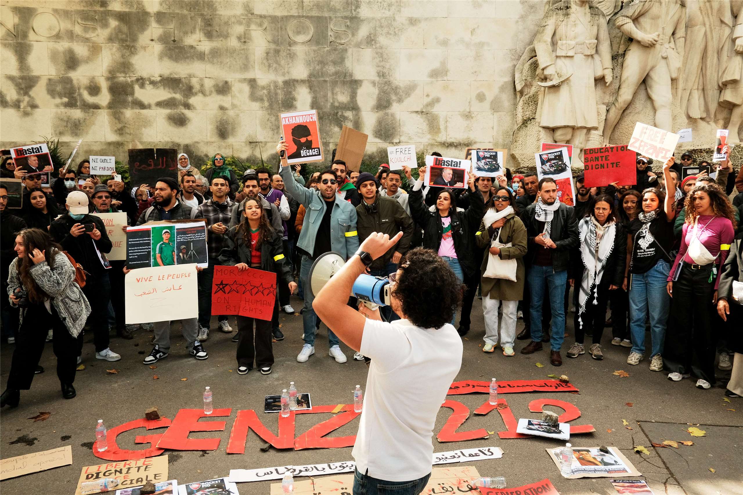 要求政府改革，摩洛哥青年連續第9夜上街示威。(AFP)