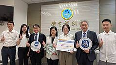 國衛院團隊分析34國家在2020到2022年間面對COVID-19疫情的防疫策略，與該國超額死亡情況，研究成果登上國際知名公共衛生期刊「American Journal of Public Health」，並獲美國公衛學會選為精選文章。
