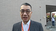 民進黨主席賴清德18日到雲林縣與當地黨公職人員座談，黨秘書長徐國勇（圖）場外受訪時表示，民進黨對於每個縣市都審慎以對，對選舉態度只有「贏！」
中央社記者姜宜菁攝  114年10月18日
