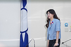 PD
鄭麗文當選國民黨主席（2）
國民黨18日舉行黨主席選舉，晚間開票結果由鄭麗文
當選，隨後她也在黨中央出席記者會。
中央社記者徐肇昌攝　114年10月18日
