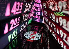 台股29日早盤大漲逾330點，衝上28286點 ，再創歷史新高。(資料照片)
