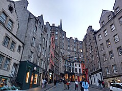 英國蘇格蘭首府愛丁堡8月底發生一起台灣留學生在公車上無端遭圍毆事件，過程被錄影、上傳網路。