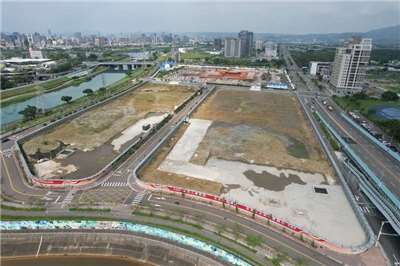 輝達台灣總部落腳北士科正遇到三方對土地取得方式無共識局面。圖為新光人壽所有的北士科T17、T18土地。(中央社)