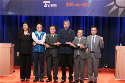 TVBS、聯合報2日舉辦國民黨主席選舉辯論會，邀請國民黨主席候選人鄭麗文、卓伯源、郝龍斌、張亞中、蔡志弘、羅智強參加。(趙婉淳 攝)