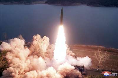 北韓23日表示，已測試一種使用極音速飛彈的「尖端」新型武器系統。(資料照)
