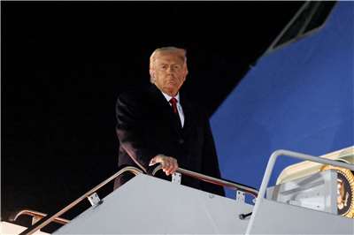 美國總統川普(Donald Trump)今天(29日)表示，他「不被允許」競選第三任期，並承認美國憲法對此有所限制。(資料照/路透社/達志影像)