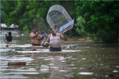 墨西哥近日暴雨釀諸多災情，已經造成國內3個州至少27人死亡，還有數人失蹤。