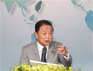 日本自民黨最高顧問、前首相麻生太郎 (資料照片)