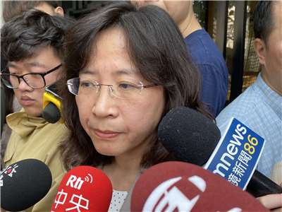 民航局長何淑萍在立法院受訪。(資料照片∕吳琍君 攝)