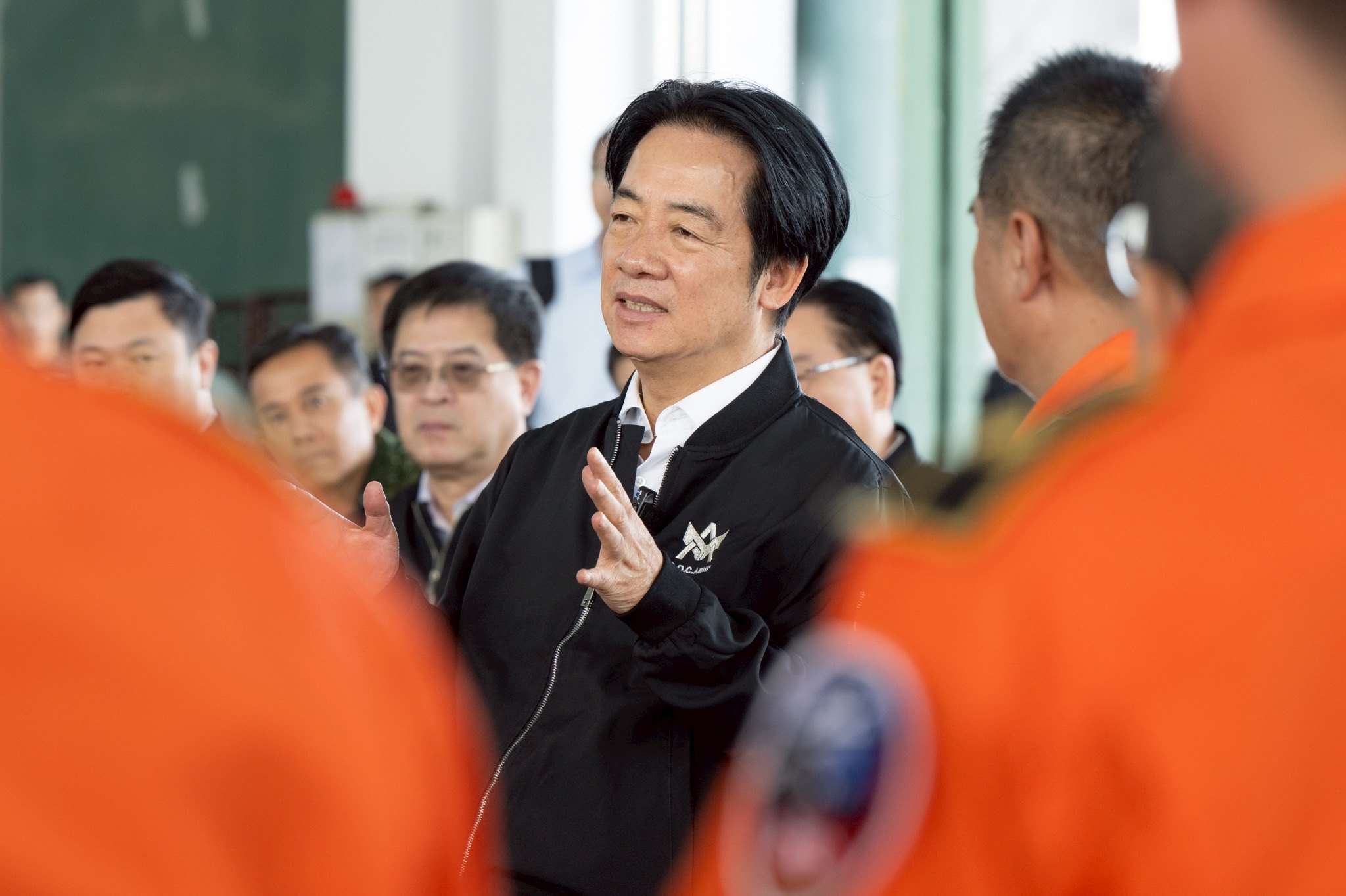 賴清德總統25日午前往台中勗勉中部救災部隊，肯定國軍全心全力投入花蓮救災的貢獻與付出。 (總統府提供)