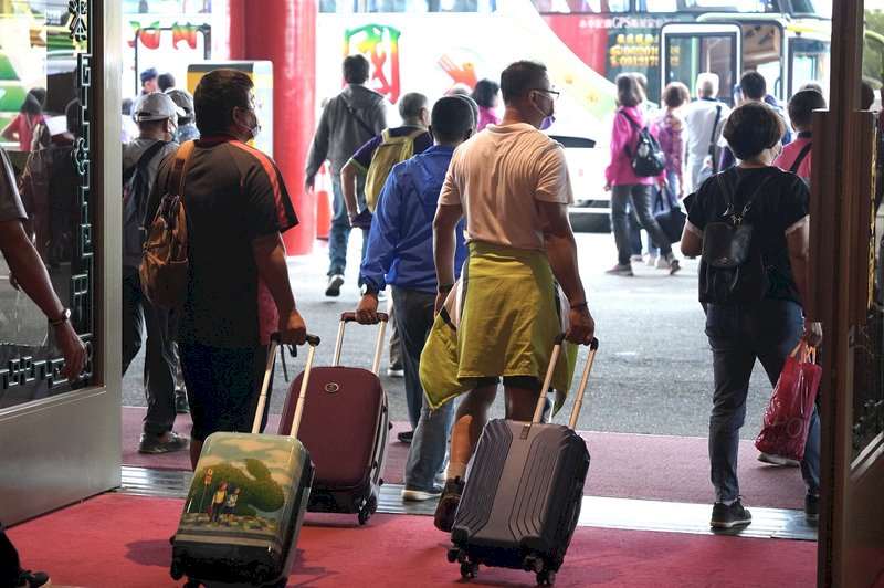 根據2024年度的台灣旅遊狀況調查結果，有12.4%受訪民眾表示國旅住宿費用過高。資料照。