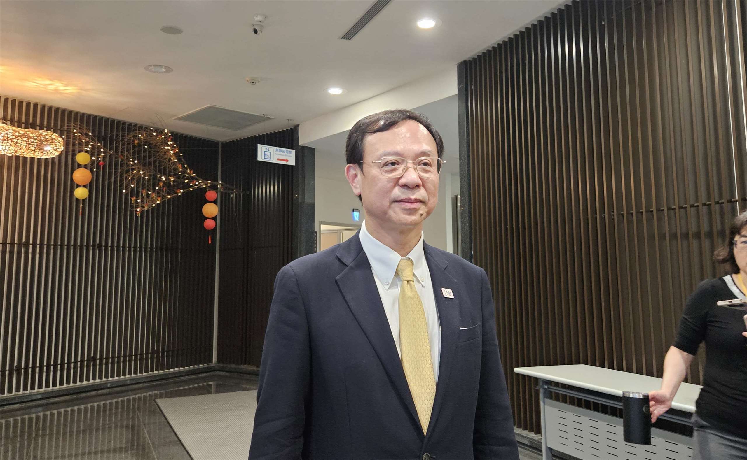 15萬顆問題蛋流入市面，衛福部長石崇良10日表示，已針對該畜牧場所有蛋品全面預防性下架。(劉品希 攝)