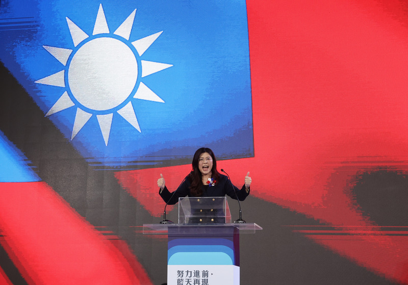 PD
國民黨全代會　鄭麗文宣誓就職後發表談話
中國國民黨第22屆第1次全國代表大會1日在台北舉
行，國民黨主席鄭麗文（圖）在完成宣誓就職後，向
台下黨員代表發表談話。
中央社記者趙世勳攝 114年11月1日
