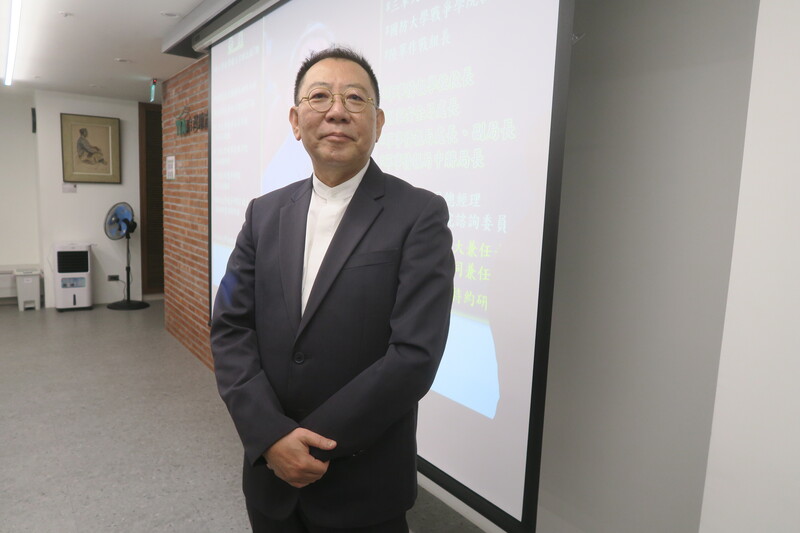 前軍情局長劉德良1日以「國內保防安全與反滲透」為題，進行專題演講。