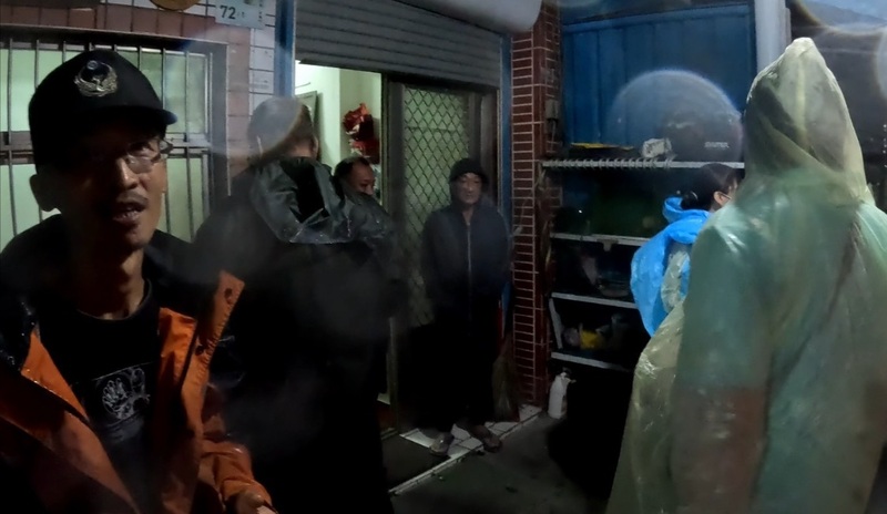 颱風鳳凰襲台，屏東縣災害應變中心提升為一級開設，山區已陸續撤離逾400人。（屏東縣政府提供）
