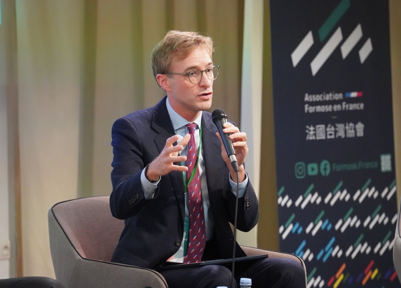 第54屆歐洲台灣協會聯合會年會15日在巴黎的法國國立東方語言與文化學院（Inalco）舉行，裴倫德（Luke de Pulford）受邀參加座談。