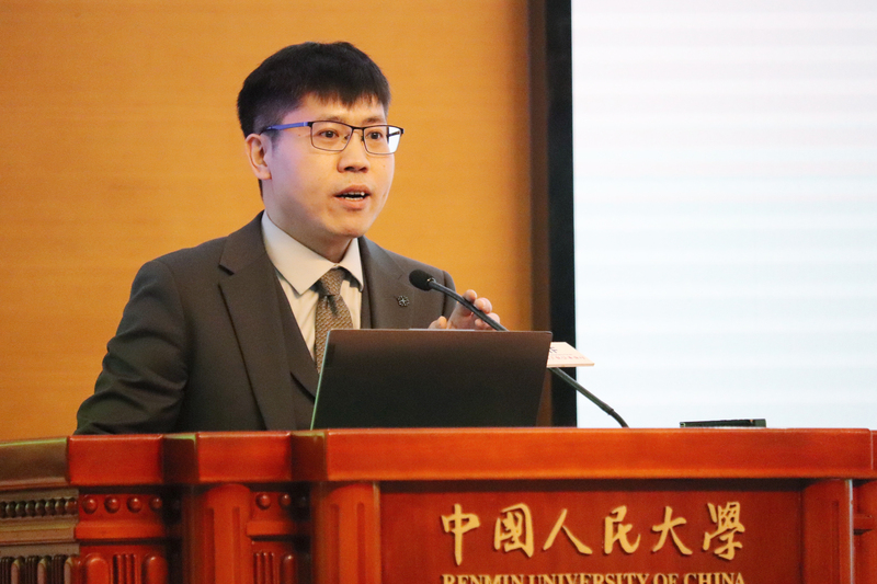 中國宏觀經濟論壇（CMF）30日舉行年度論壇（2025-2026），由中國人民大學國家發展與戰略研究院副院長、CMF主要成員劉曉光做報告。
