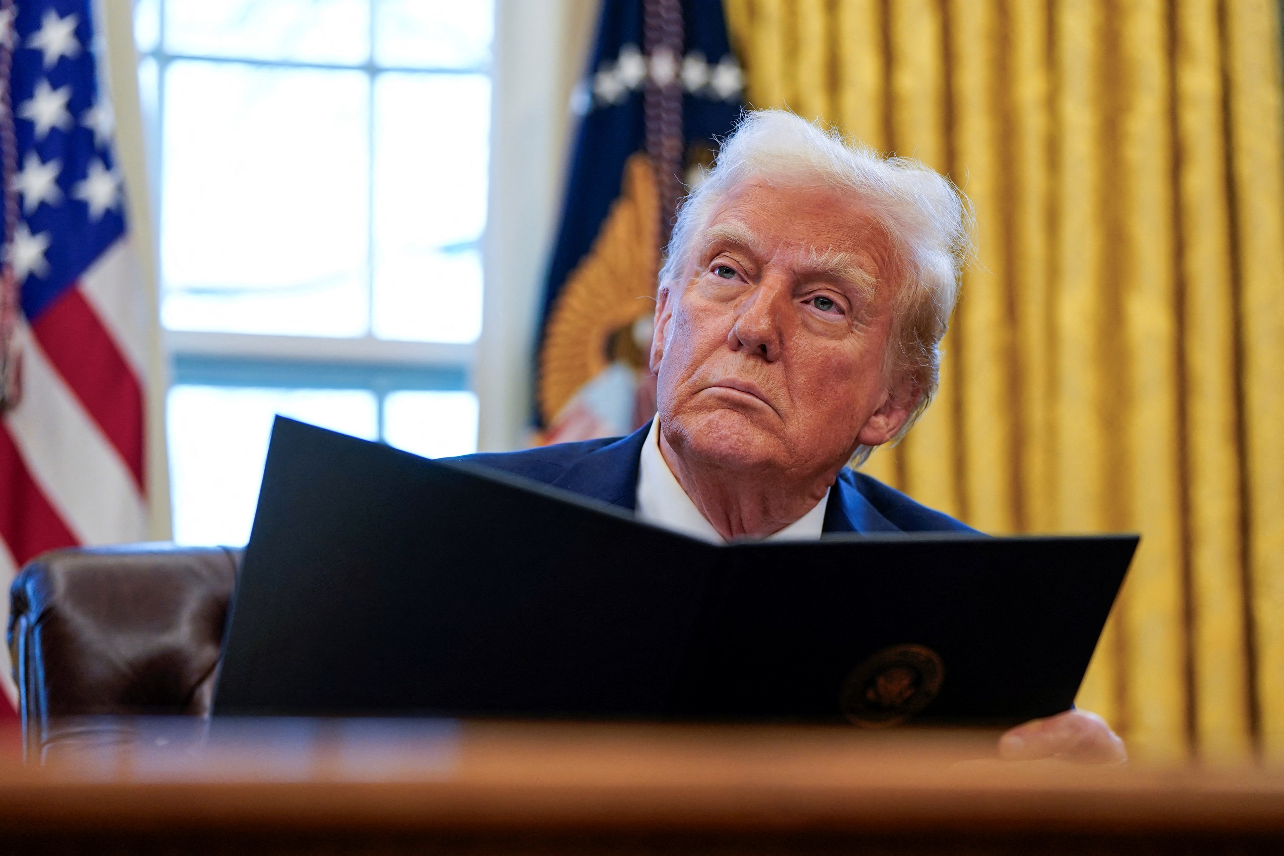 美國總統川普(Donald Trump)政府最新發布的一項指示，將收緊簽證嚴審健康財務入境，以後移民美國恐更難。資料照。(路透社/達志影像)