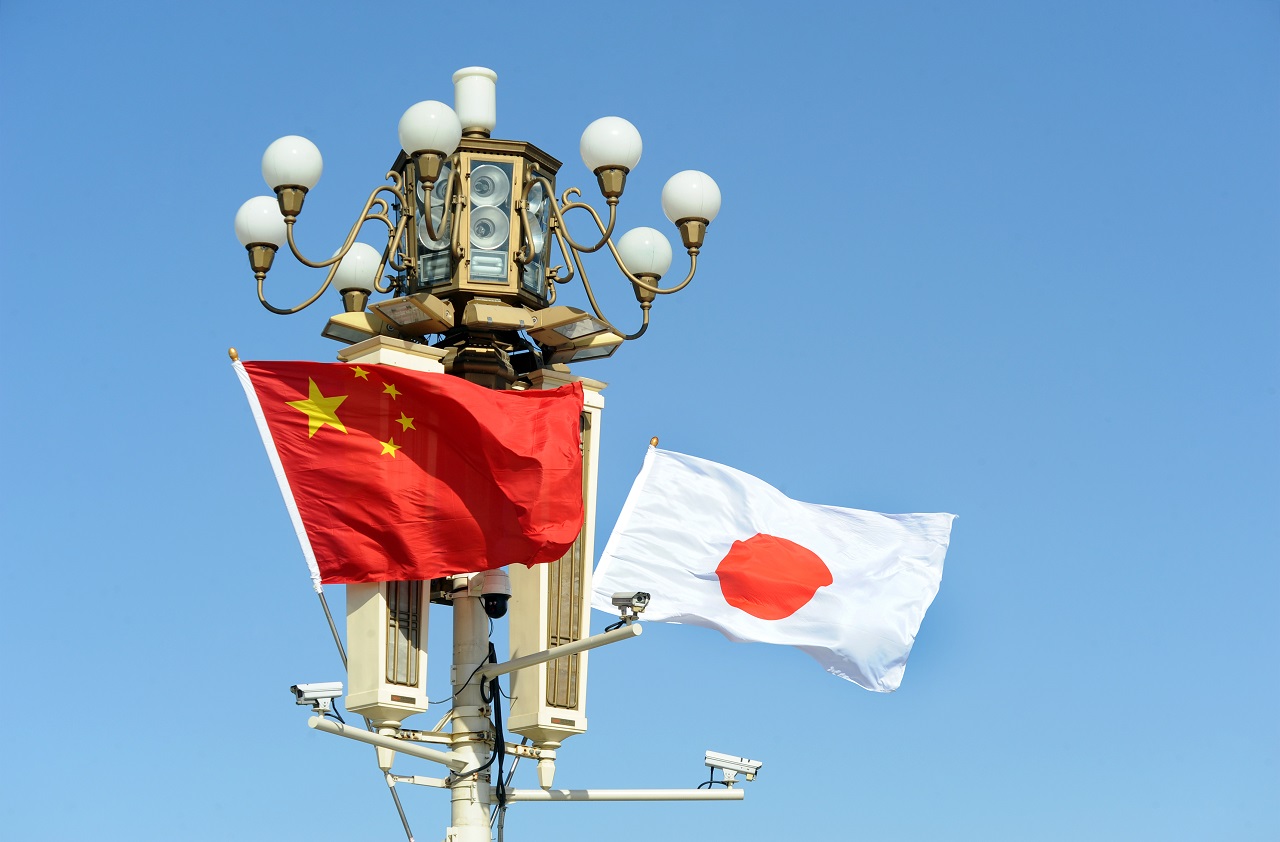 日本與中國每年共同進行「日中共同輿論調查」，3日傳出中方要求延期發布，疑似因為中國對日相高市早苗先前在韓國會晤APEC峰會台灣領袖代表林信義感到不滿。 (AFP)