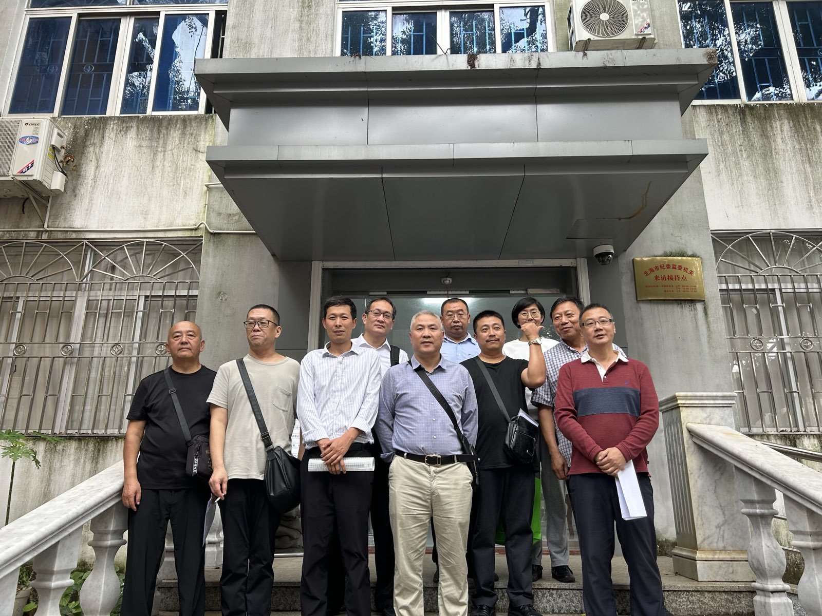 錫安教會牧師及同工遭到中共跨省抓捕，包括王宇、包龍軍、楊暉等10名709律師受委託，出面當起控告人，為當事人維權。(圖∕楊暉提供)