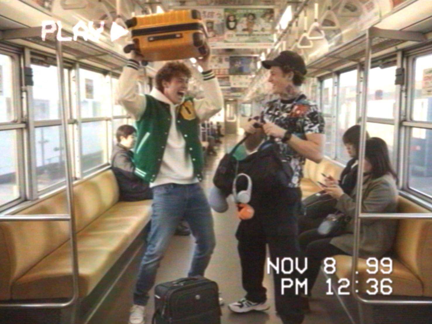 台灣導演曾敬懿與團隊以《鳥居TORII》短片，奪下全球矚目的AI電影獎項「The Dor Awards」中勇奪第二名，也引起網友熱議。整部影片完全由AI生成，沒有任何實拍畫面。(發起日影視提供)