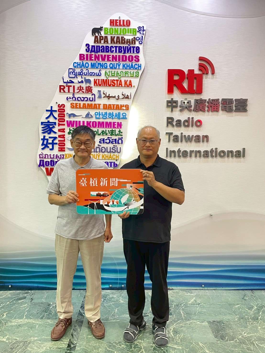 《臺槓新聞》主持人莊豐嘉，專訪文山社區大學主任、社運工作者李明哲