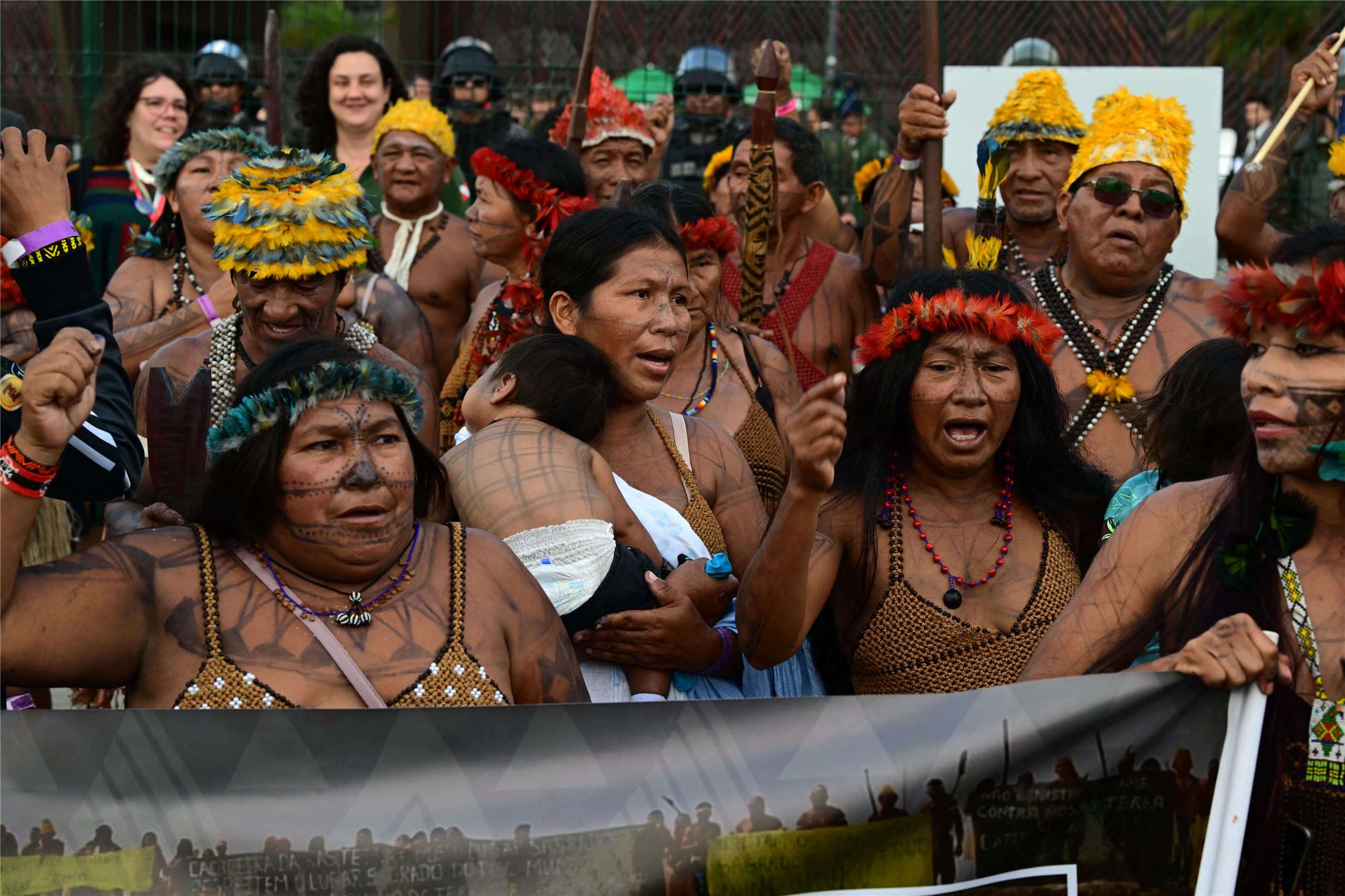 巴西蒙杜魯庫(Munduruku)原住民團體14日要求與總統魯拉會談。 