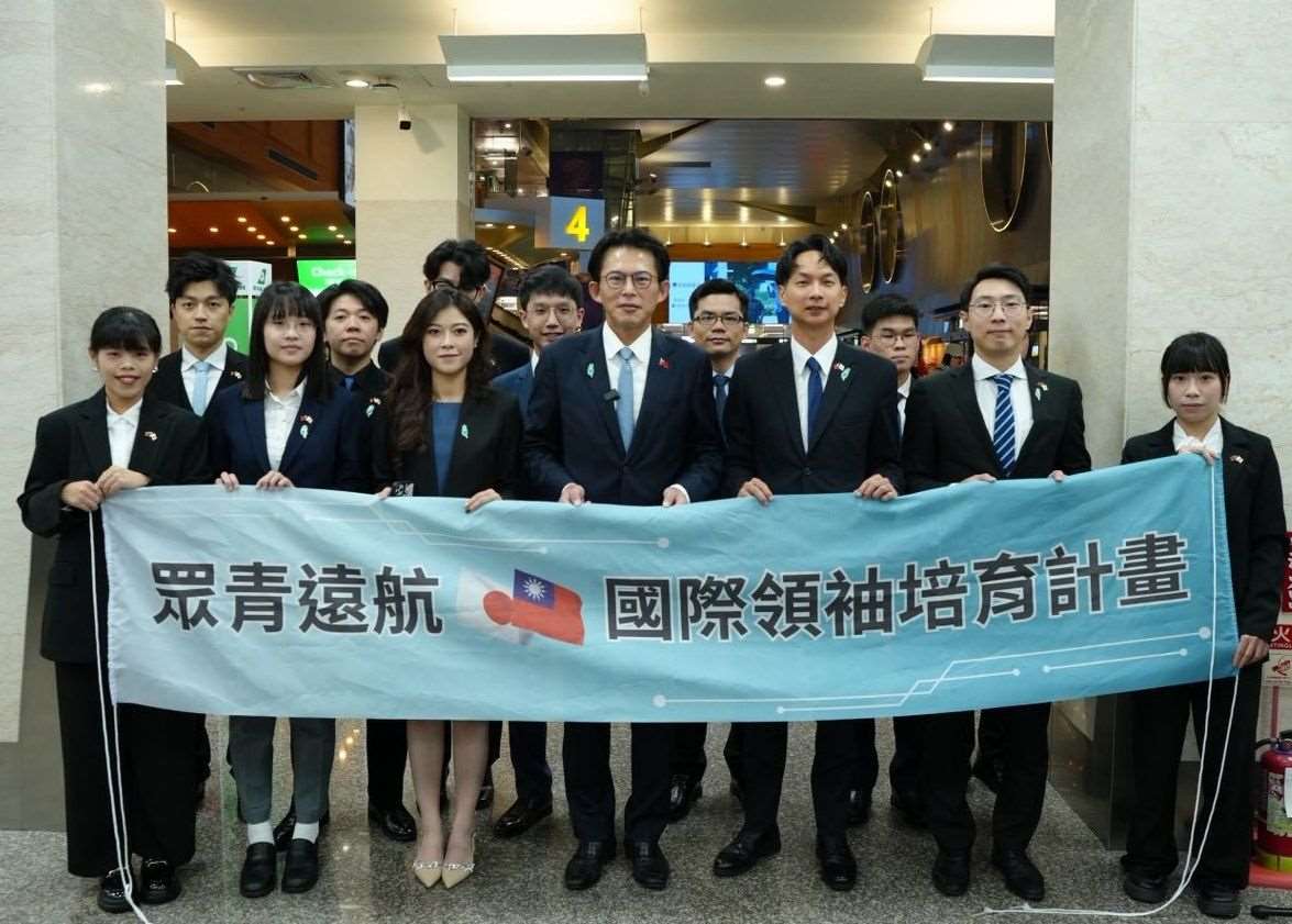 民眾黨主席黃國昌25日率民眾黨青年團訪問日本。 (圖:民眾黨)