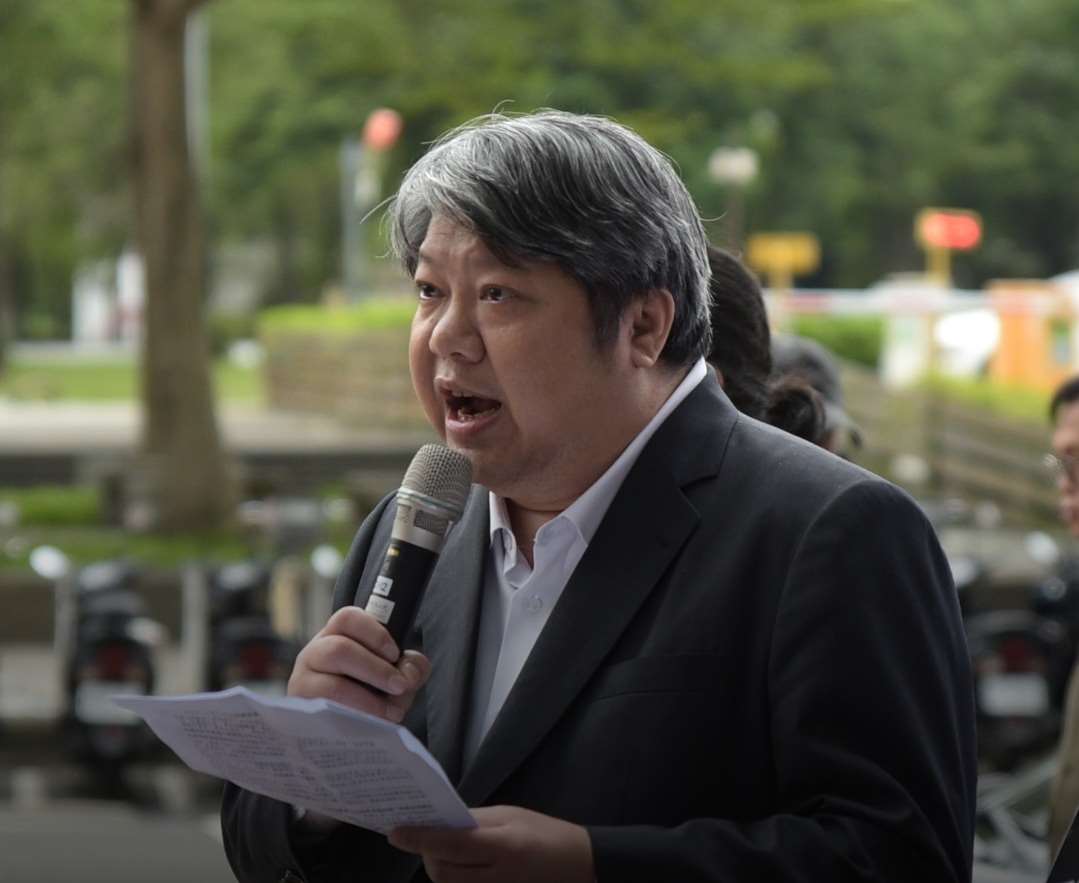 經濟民主連合智庫召集人賴中強呼籲「財劃法」修法應各退一步。(FB@經濟民主連合)