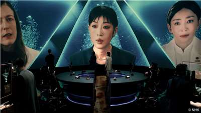 《火星女王》陳珊妮（中）與宮澤理惠（右）隔空對話。（圖片提供：Hami Video）