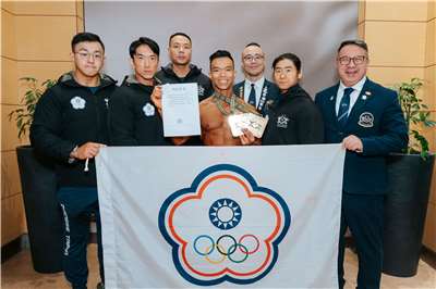 我健美選手劉明毅勇奪「2025年IFBB世界健美錦標賽」兩面金牌，賴清德總統獲知喜訊第一時間拍電致賀。(運動部提供)