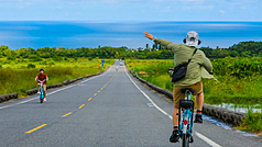 觀光署1日宣布，花東縱谷國家風景區管理處攜手東區觀光圈，即日起到2026年2月底推出「旅宿1+1幸福
專案」。以跨旅館或跨民宿的兩晚優惠組合為主打，民宿套裝兩人兩晚優惠價新台幣3800元。（觀光署提供）
