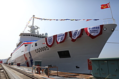 台北艦續航力達1萬浬以上、可承受10級強風，並配備相關醫療及高壓水砲等設備，展現國艦國造成果。