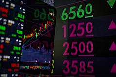 台北股市12日早盤上漲逾百點，站上27900點。