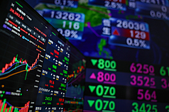 台股今天(18日)重挫691點，收在26,756點。示意圖。
