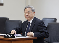 經濟部長龔明鑫。
