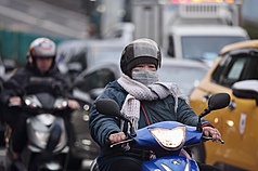 南投低溫12.8度，白天略回溫水氣增 。