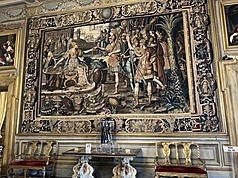 科隆納宮內有很多珍貴的藝術品，包括許多巨大精緻的壁毯。
