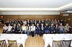 立法院副院長江啟臣率跨黨派立委訪問團21日設宴款待駐巴拉圭大使館駐外人員及技術團。江啟臣表示，駐外人員在異鄉高度展現專業，為中華民國的能見度付出巨大貢獻，堪稱「台灣之光」。 （立法院提供） 

