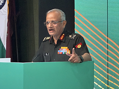 印度陸軍副參謀長辛赫（Rahul R Singh）（圖）認為，倚靠外部力量風險太大，國防工業應朝自主持續前進。