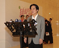 總統賴清德29日下午出席今周刊舉辦「總統與青年論壇」前被問到若立院邀請是否赴國會進行國情報告表示，如果朝野黨團有共識又符合憲政程序，他願意到國會向人民報告，並且爭取國會的支持。