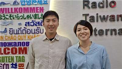 (左)PG&(右)Jill 
吉他手與長號手