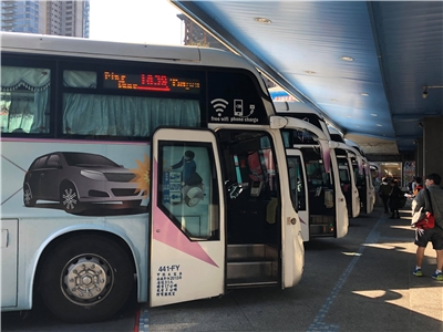 外傳國光客運昨天(20日)僅發放半薪，這也是今年第3度傳出欠薪。資料照。(Rti)