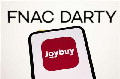 中國電商巨頭京東可能會成為法國零售巨頭Fnac Darty(圖)的第二大股東，引發法國政府關注。圖中Joy buy為京東海外電商平台。(AFP)