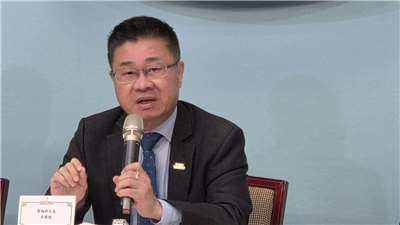 總統府27日召開「健康台灣推動委員會第六次委員會議」，總統府發言人郭雅慧、衛福部次長莊人祥、呂建德(圖)晚間共同舉行記者會，轉述會議相關內容與結論 。（劉玉秋攝）