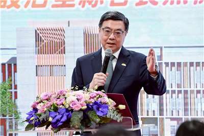 行政院長卓榮泰24日上午出席「豐原醫院附設后里綜合長照機構」落成啟用典禮。(圖：卓榮泰臉書)