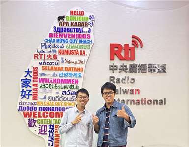 《臺灣夜市 Taiwan Yes》主持人曾偉旻，專訪【醫師＆台文作家】洪明道