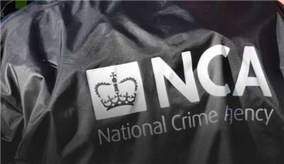 英國國家打擊犯罪局(NCA)揭發一起在英國境內運作的國際洗錢網絡，藉此協助俄國規避西方制裁，以秘密資助俄國對烏克蘭戰爭。(FB/@NCA)