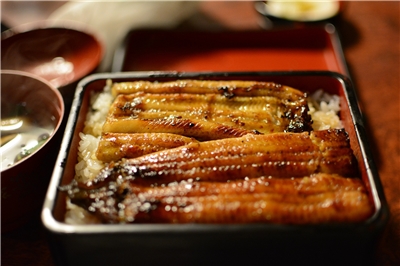 鰻魚飯。(Pixabay圖庫)
